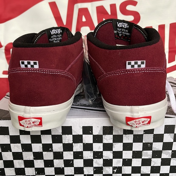 Vans Skate Half Cab
Port Royale
VNOA5FCD4QU
WMNS sneakers - Picture 14 of 16